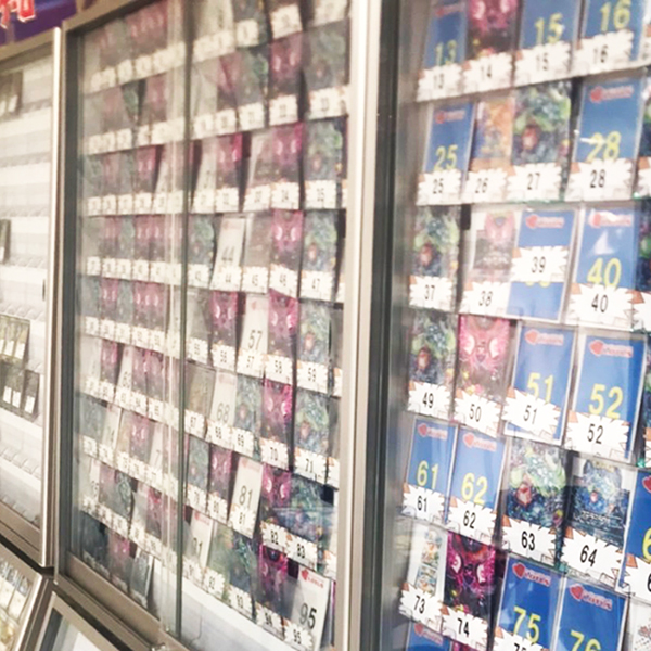 豊富な品揃えを誇る福岡中洲店の店内(1)