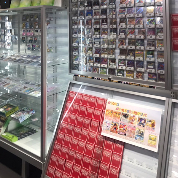 豊富な品揃えを誇る熊本下通店の店内(1)